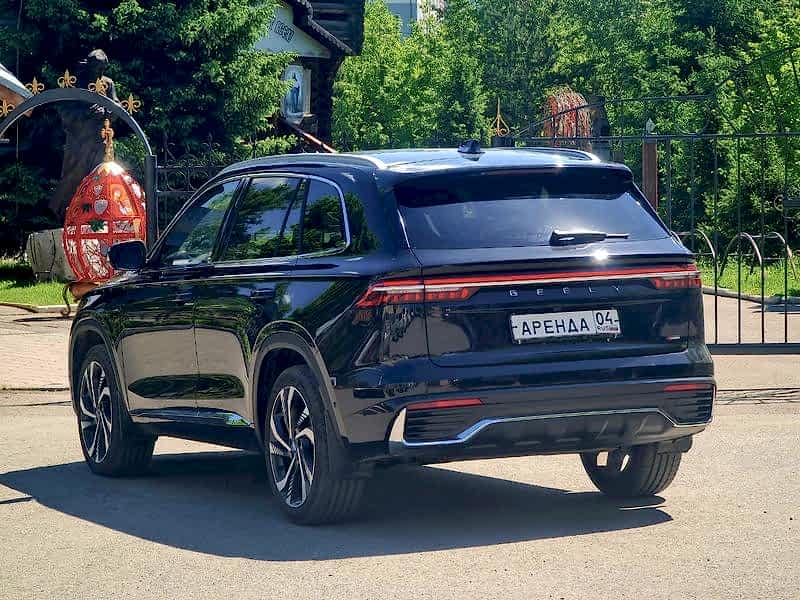 Прокат Geely Monjaro
